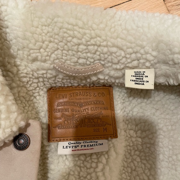 Like new Levi Strauss goat suede trucker jacket - Picture 6 of 8
